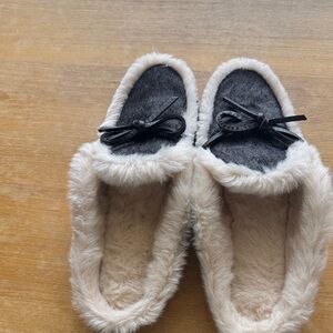 J. Crew Cream Faux-Fur Lined Slippers with Black Accents